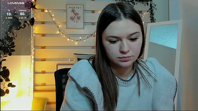 Snapshot of Josephine_Kiss chatting on 02-05-26, 02:22 Josephine Kiss online show from 02-05-26, 02:22