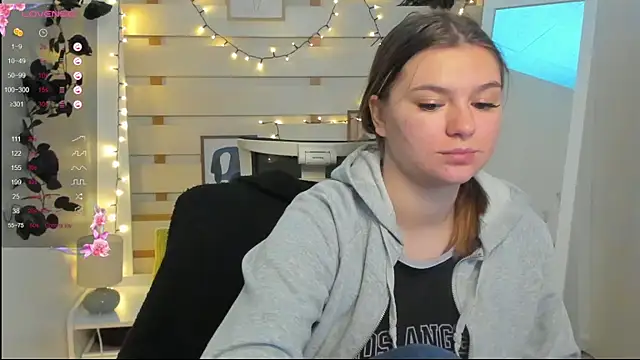 Snapshot of Josephine_Kiss chatting on 03-04-26, 01:28 Josephine Kiss online show from 03-04-26, 01:28