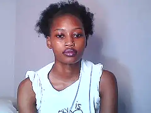Snapshot of Sweet_Vinkah chatting on 01-06-25, 12:37 Sweet Vinkah online show from 01-06-25, 12:37