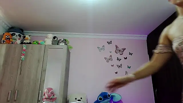 Snapshot of caroline_jonson chatting on 02-13-25, 05:54 caroline jonson online show from 02-13-25, 05:54