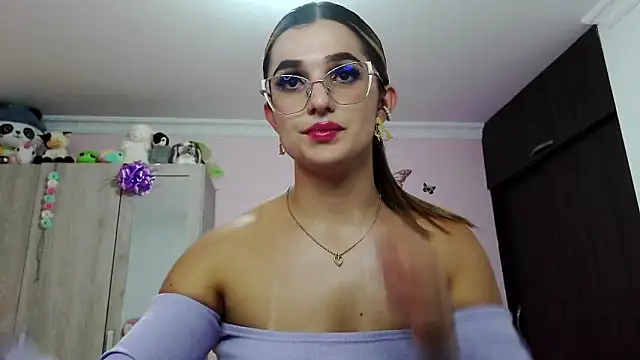 Snapshot of caroline_jonson chatting on 02-28-25, 06:52 caroline jonson online show from 02-28-25, 06:52