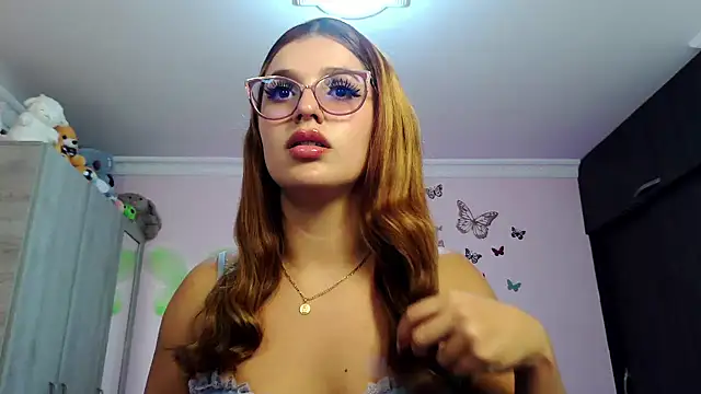 Snapshot of caroline_jonson chatting on 10-09-25, 08:29 caroline jonson online show from 10-09-25, 08:29