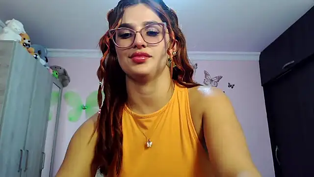 Snapshot of caroline_jonson chatting on 11-15-25, 09:21 caroline jonson online show from 11-15-25, 09:21