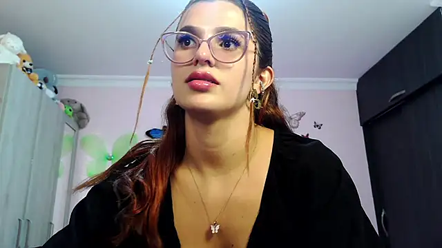 Snapshot of caroline_jonson chatting on 11-17-25, 09:53 caroline jonson online show from 11-17-25, 09:53