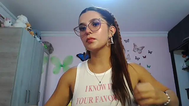 Snapshot of caroline_jonson chatting on 11-27-25, 10:01 caroline jonson online show from 11-27-25, 10:01