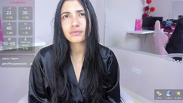Snapshot of Danna_777_ chatting on 12-20-24, 08:49 Danna 777  online show from 12-20-24, 08:49