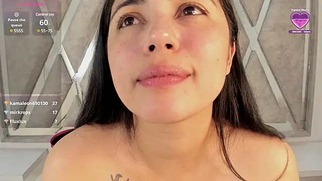 Snapshot of Danna_777_ chatting on 01-19-25, 04:54 Danna 777  online show from 01-19-25, 04:54