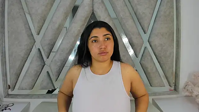 Snapshot of Danna_777_ chatting on 02-14-25, 02:39 Danna 777  online show from 02-14-25, 02:39