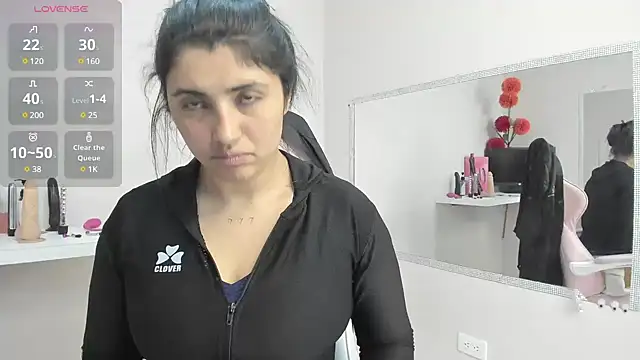 Snapshot of Danna_777_ chatting on 02-15-25, 09:59 Danna 777  online show from 02-15-25, 09:59