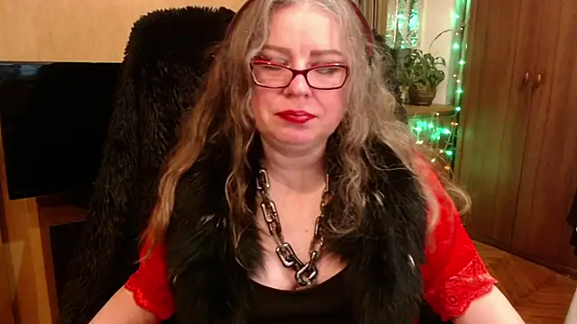 Miss Tress online show from 01-12-25, 03:28