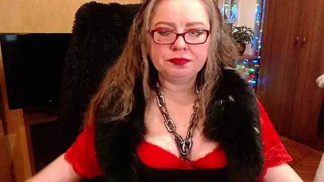 Miss Tress online show from 01-17-25, 06:02