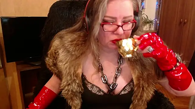 Miss Tress online show from 02-27-25, 09:14