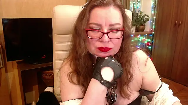 Miss Tress online show from 03-15-25, 01:08