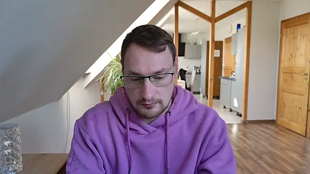 Snapshot of Relsxboy chatting on 03-06-25, 08:41 Relsxboy online show from 03-06-25, 08:41