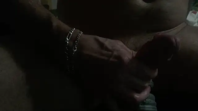 Snapshot of TweakyDude chatting on 06-11-26, 10:41 TweakyDude online show from 06-11-26, 10:41