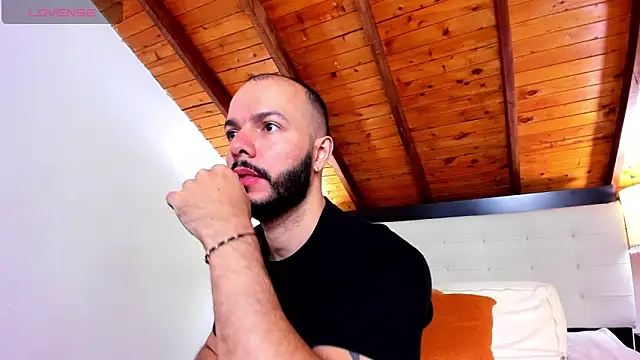 Tom Bailey online show from 10-05-25, 12:14