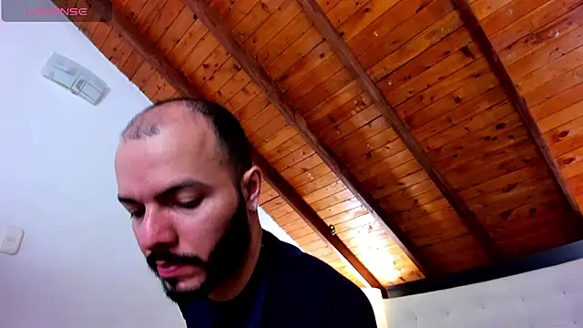 Tom Bailey online show from 12-16-25, 12:32