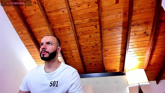 Tom Bailey online show from 01-10-26, 12:51