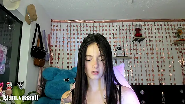 lucyy tay online show from 09-10-25, 09:09