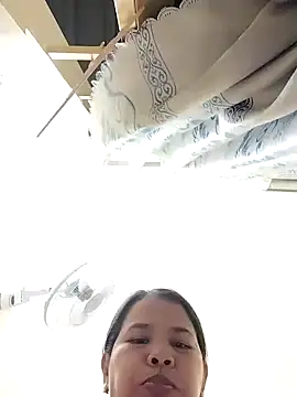 Lanyingxin18 online show from 02-13-25, 12:00