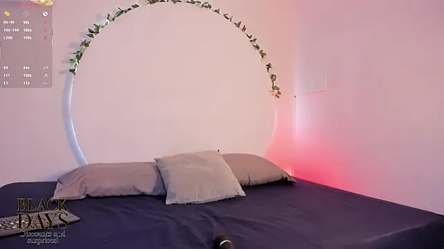 Snapshot of AllisonRoberts_ chatting on 11-26-25, 11:33 AllisonRoberts online show from 11-26-25, 11:33