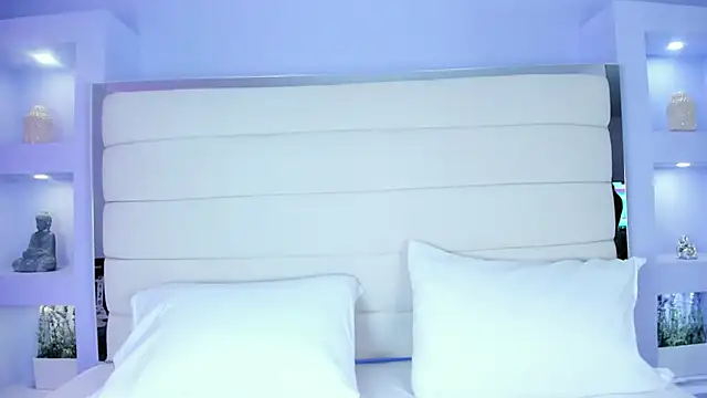 Snapshot of JessyEvans chatting on 02-01-25, 07:44 JessyEvans online show from 02-01-25, 07:44