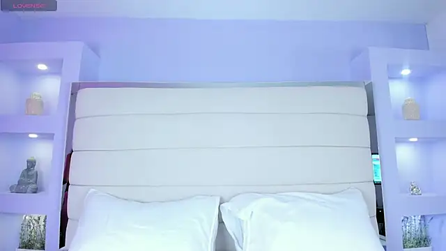 Snapshot of JessyEvans chatting on 02-13-25, 07:31 JessyEvans online show from 02-13-25, 07:31