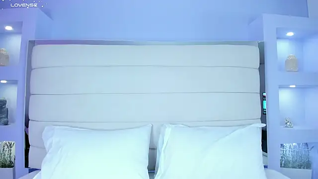 Snapshot of JessyEvans chatting on 02-27-25, 07:37 JessyEvans online show from 02-27-25, 07:37