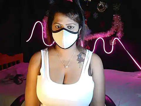 Snapshot of Addy_Xl chatting on 12-26-24, 06:54 Addy Xl online show from 12-26-24, 06:54