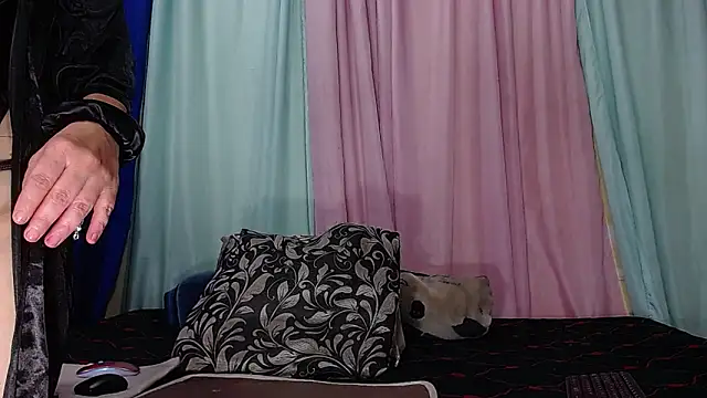 Snapshot of Karina_Molina chatting on 12-03-25, 12:07 Karina Molina online show from 12-03-25, 12:07