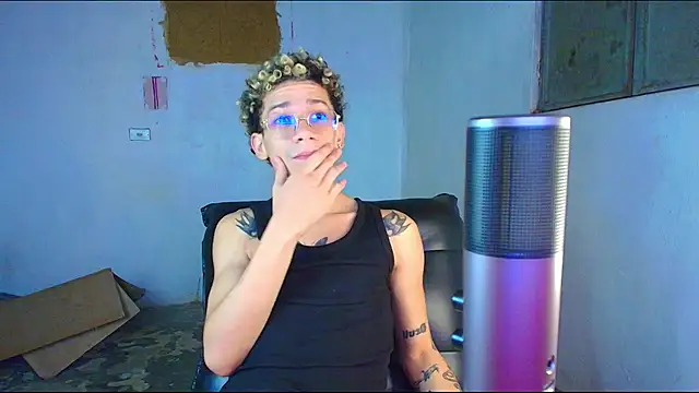 Snapshot of mateodeamjo chatting on 01-15-26, 02:16 mateodeamjo online show from 01-15-26, 02:16