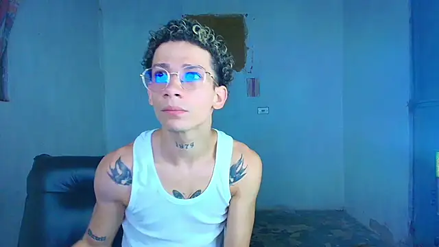 Snapshot of mateodeamjo chatting on 02-22-26, 12:23 mateodeamjo online show from 02-22-26, 12:23