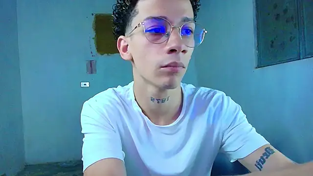 Snapshot of mateodeamjo chatting on 03-07-26, 01:46 mateodeamjo online show from 03-07-26, 01:46