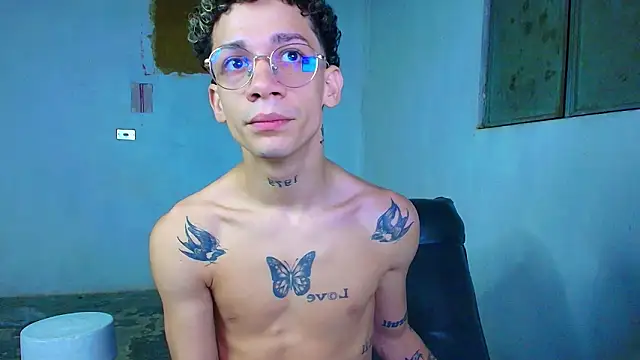 Snapshot of mateodeamjo chatting on 03-08-26, 01:14 mateodeamjo online show from 03-08-26, 01:14