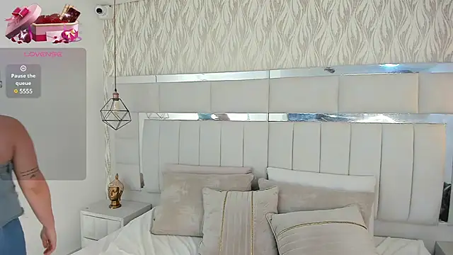 1m dalhia online show from 02-19-25, 02:44