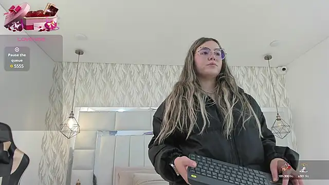 1m dalhia online show from 02-24-25, 08:36