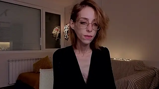 amber quell here online show from 12-14-25, 04:23