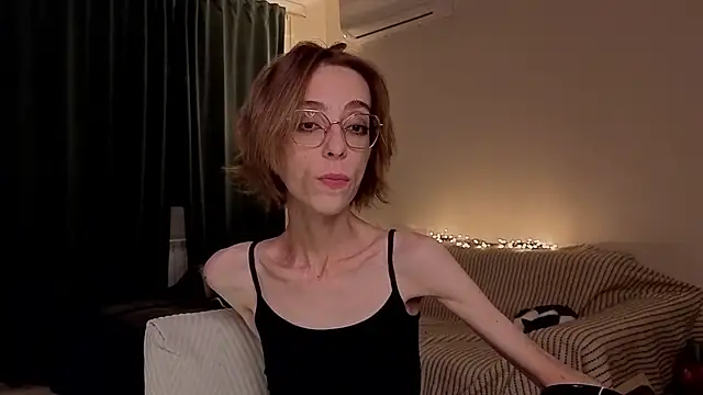 amber quell here online show from 02-26-26, 05:34