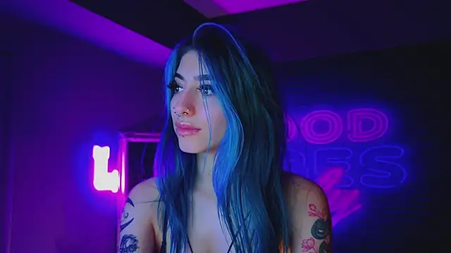 AriaVoss online show from 01-14-25, 02:40