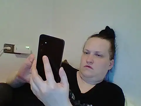 Snapshot of _squirty_cum_lady_ chatting on 02-22-25, 08:09 squirty cum lady online show from 02-22-25, 08:09