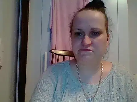 Snapshot of _squirty_cum_lady_ chatting on 03-02-25, 06:40 squirty cum lady online show from 03-02-25, 06:40