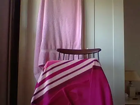 Snapshot of _squirty_cum_lady_ chatting on 03-10-25, 07:32 squirty cum lady online show from 03-10-25, 07:32