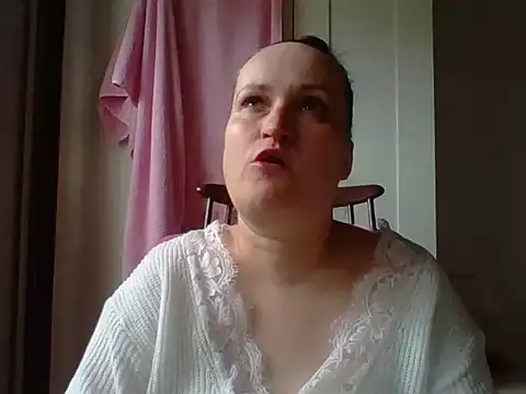 Snapshot of _squirty_cum_lady_ chatting on 03-11-25, 11:44 squirty cum lady online show from 03-11-25, 11:44