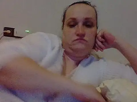 Snapshot of _squirty_cum_lady_ chatting on 03-12-25, 09:45 squirty cum lady online show from 03-12-25, 09:45