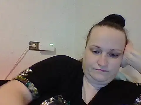 Snapshot of _squirty_cum_lady_ chatting on 03-13-25, 06:01 squirty cum lady online show from 03-13-25, 06:01