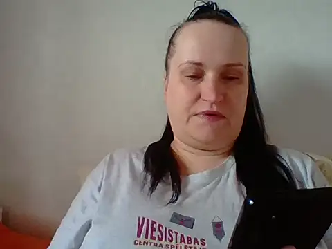 Snapshot of _squirty_cum_lady_ chatting on 03-14-25, 10:29 squirty cum lady online show from 03-14-25, 10:29