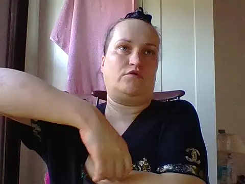 Snapshot of _squirty_cum_lady_ chatting on 03-17-25, 04:22 squirty cum lady online show from 03-17-25, 04:22