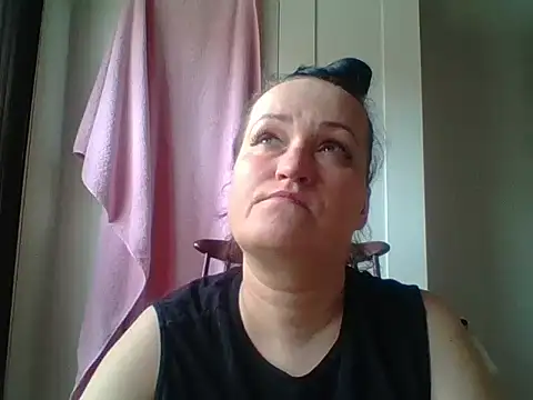 Snapshot of _squirty_cum_lady_ chatting on 03-22-25, 11:11 squirty cum lady online show from 03-22-25, 11:11