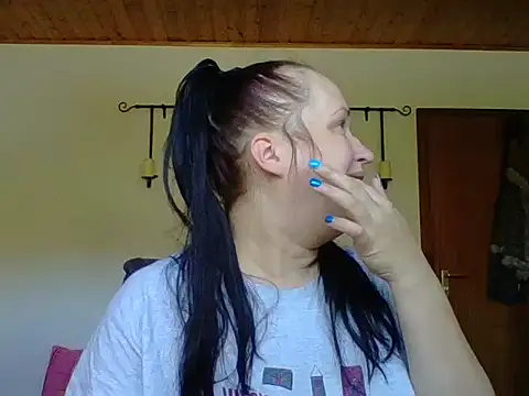 Snapshot of _squirty_cum_lady_ chatting on 09-14-25, 08:13 squirty cum lady online show from 09-14-25, 08:13