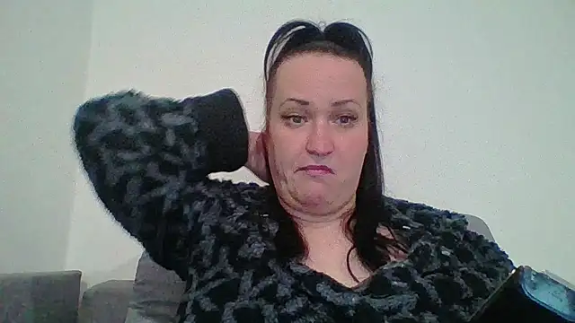 Snapshot of _squirty_cum_lady_ chatting on 10-19-25, 03:40 squirty cum lady online show from 10-19-25, 03:40